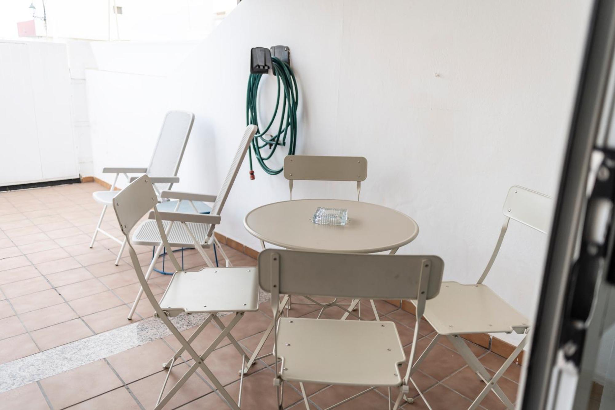 Yesenia Vv Airport Apartment El Matorral Екстериор снимка